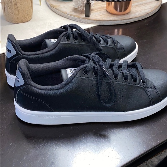 leather adidas tennis shoes